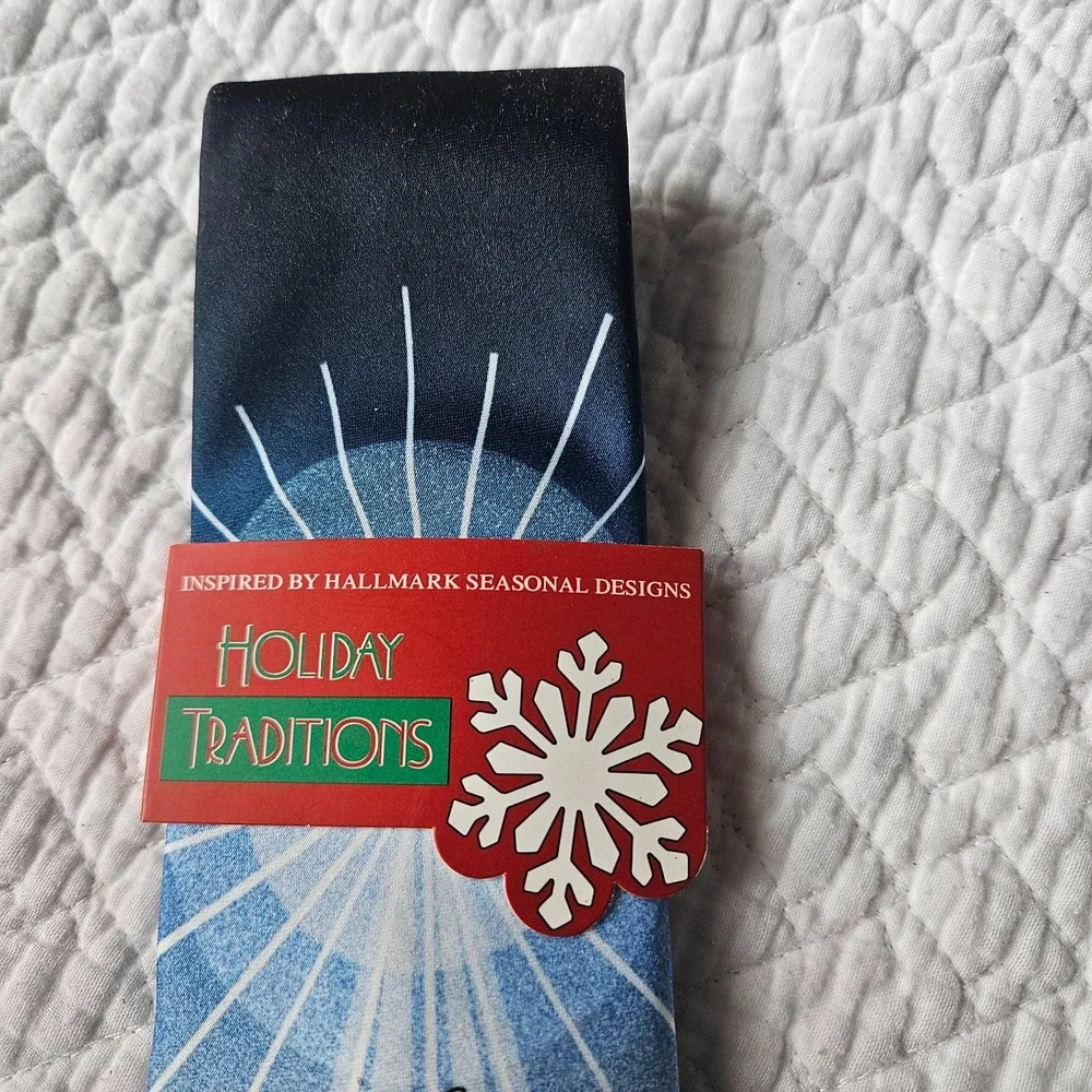 NEW WITH TAGS HOLIDAYS‎ Winter Wonderland  Joy to the World BlueNeck Tie